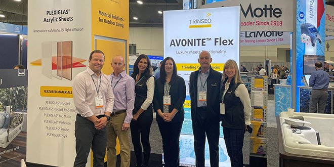 image of exhibitors at event